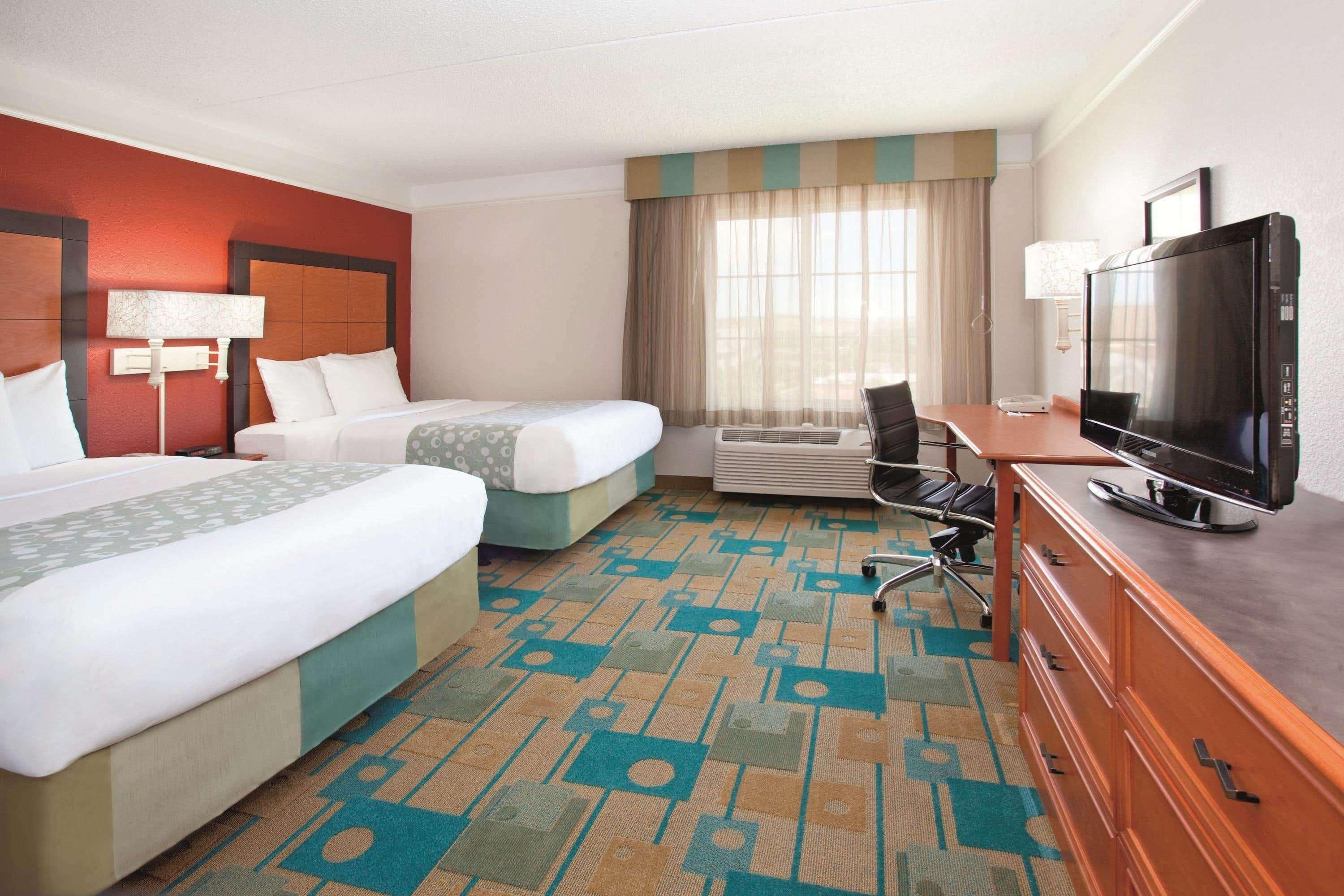 La Quinta By Wyndham Colorado Springs South Airport Hotel Екстериор снимка