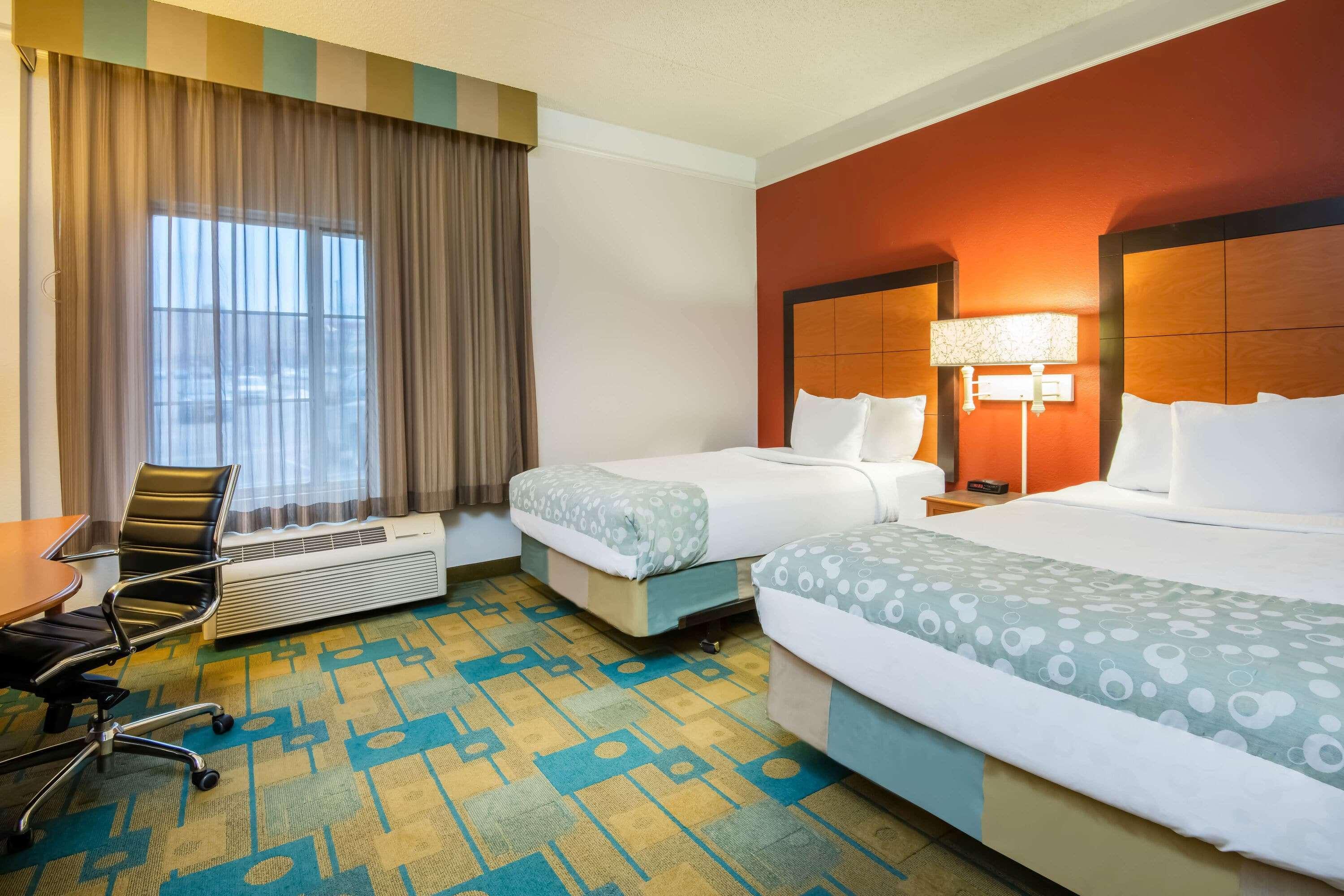 La Quinta By Wyndham Colorado Springs South Airport Hotel Екстериор снимка