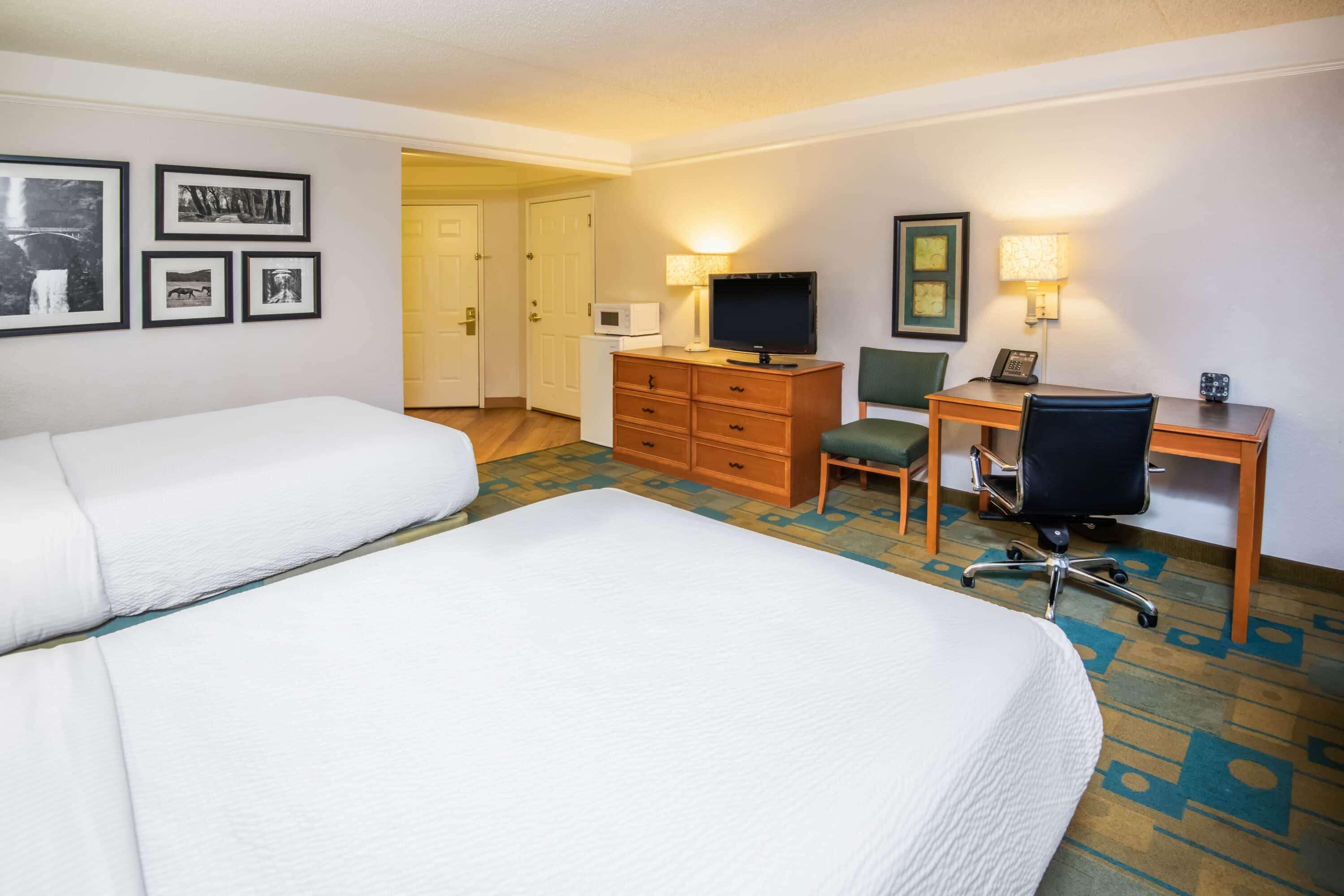 La Quinta By Wyndham Colorado Springs South Airport Hotel Екстериор снимка