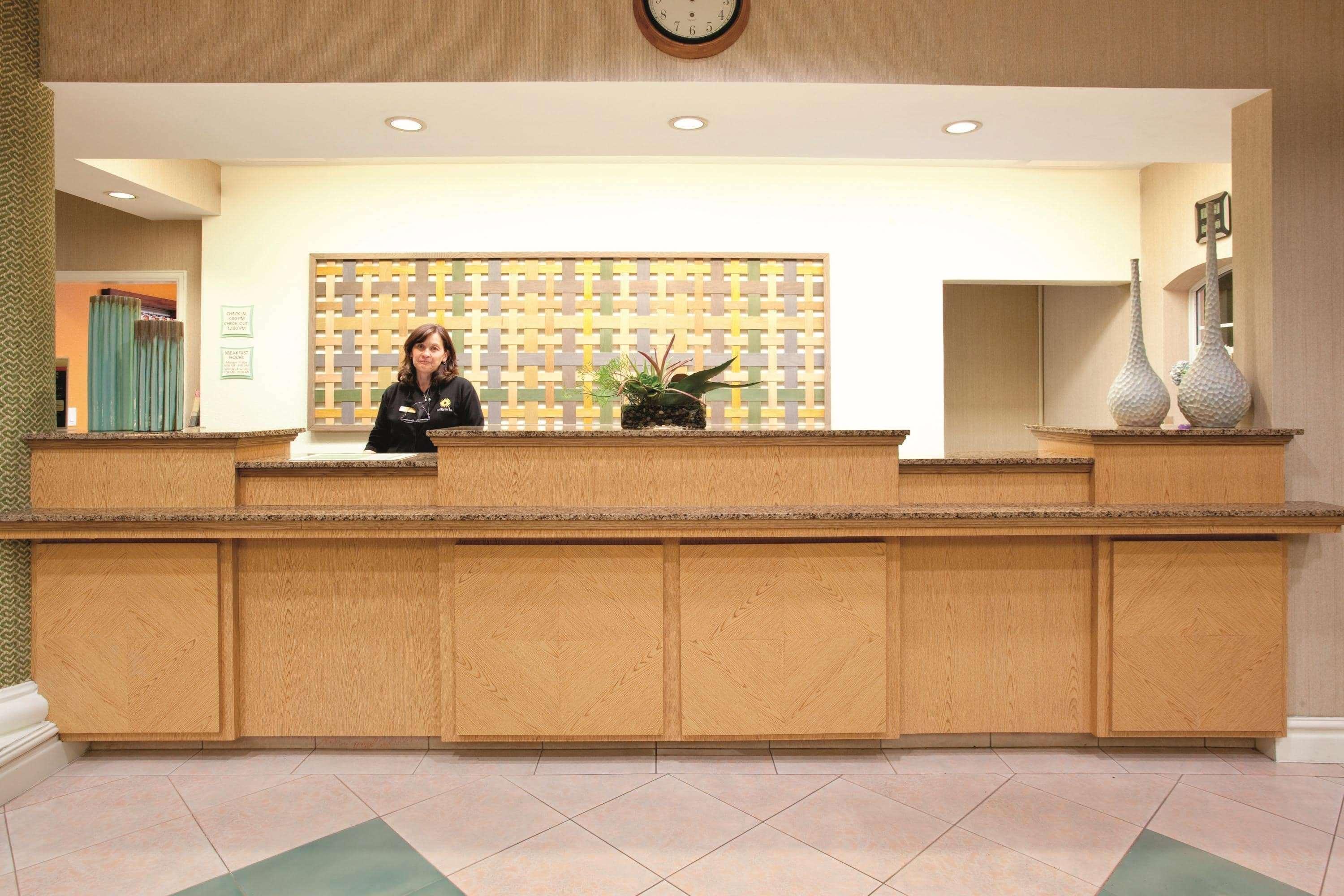 La Quinta By Wyndham Colorado Springs South Airport Hotel Екстериор снимка
