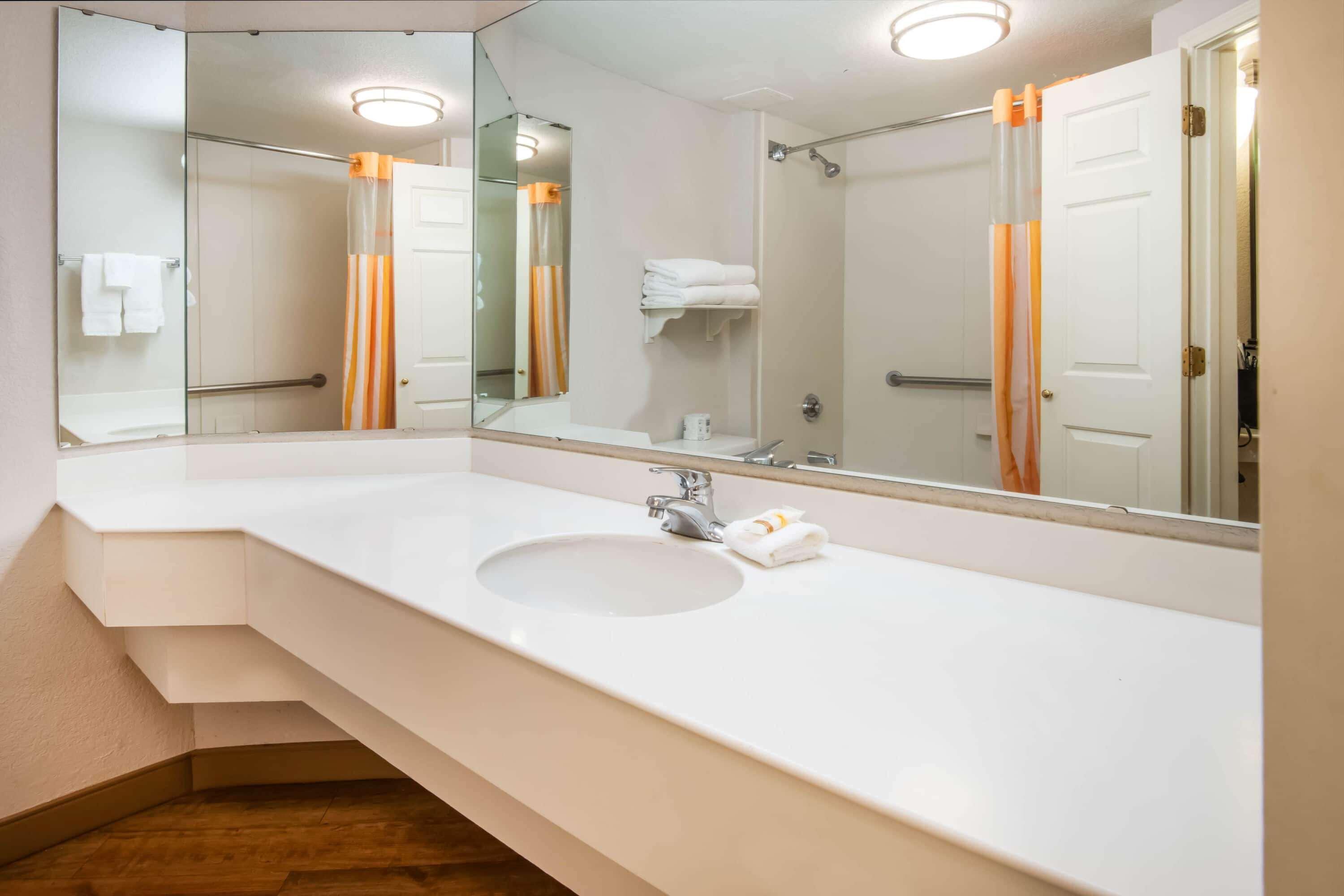 La Quinta By Wyndham Colorado Springs South Airport Hotel Екстериор снимка