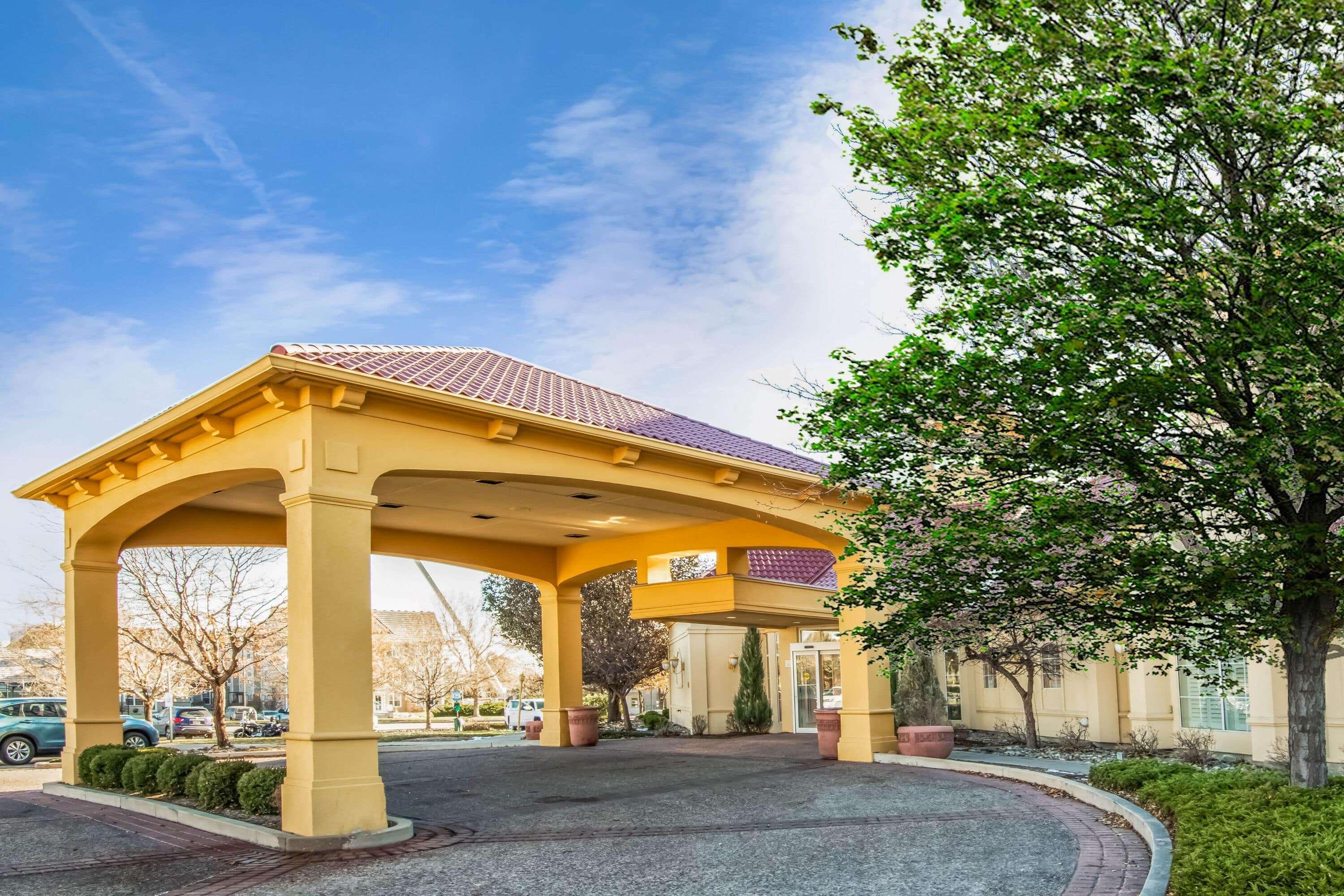 La Quinta By Wyndham Colorado Springs South Airport Hotel Екстериор снимка