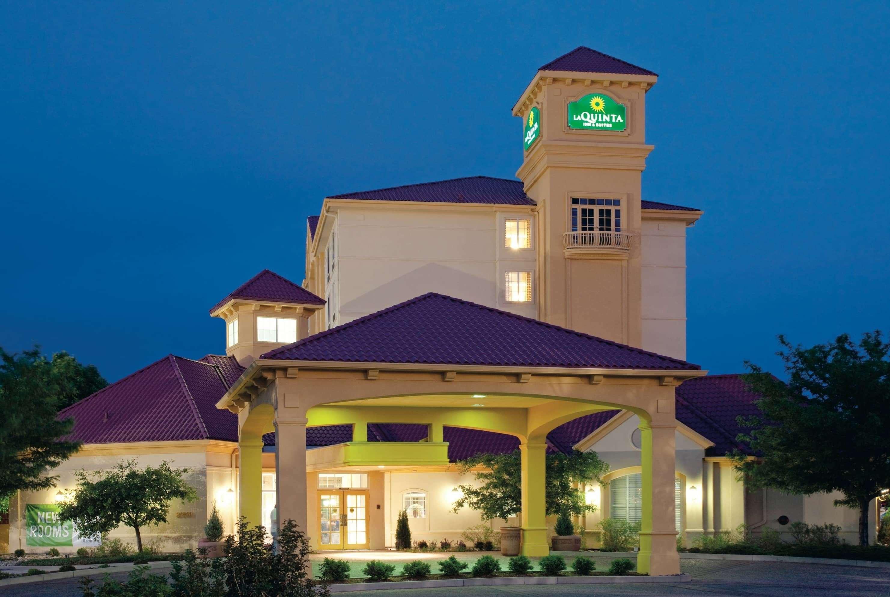La Quinta By Wyndham Colorado Springs South Airport Hotel Екстериор снимка